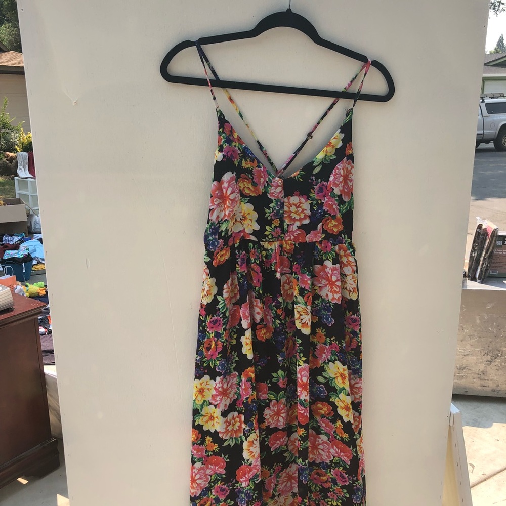 Floral maxi dress with open back